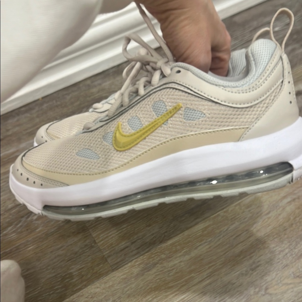 NWT Nike Beige and Gold Air Max Sneakers - Picture 4 of 5